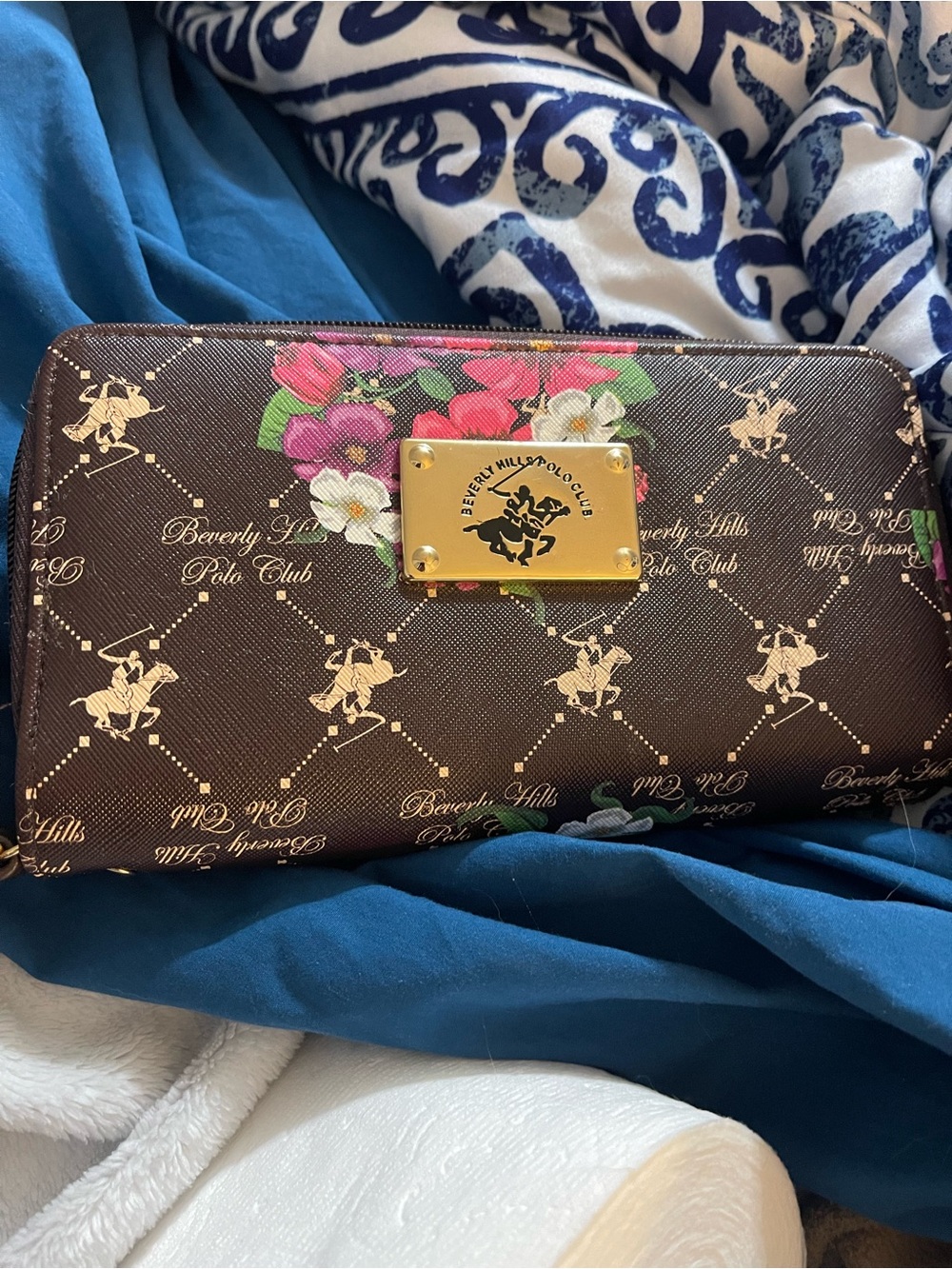 Beverly Hills Polo Club Brown Floral Logo Zip Wallet with Gold Plaque